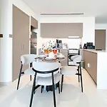 Ultimate Luxury Grande 1B With Balcony & Views